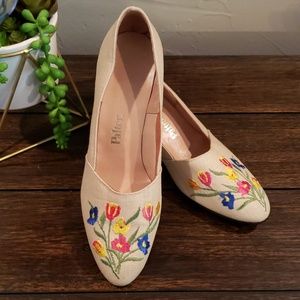 Vintage 70s Palter DeLiso embroidered wedges 7.5M